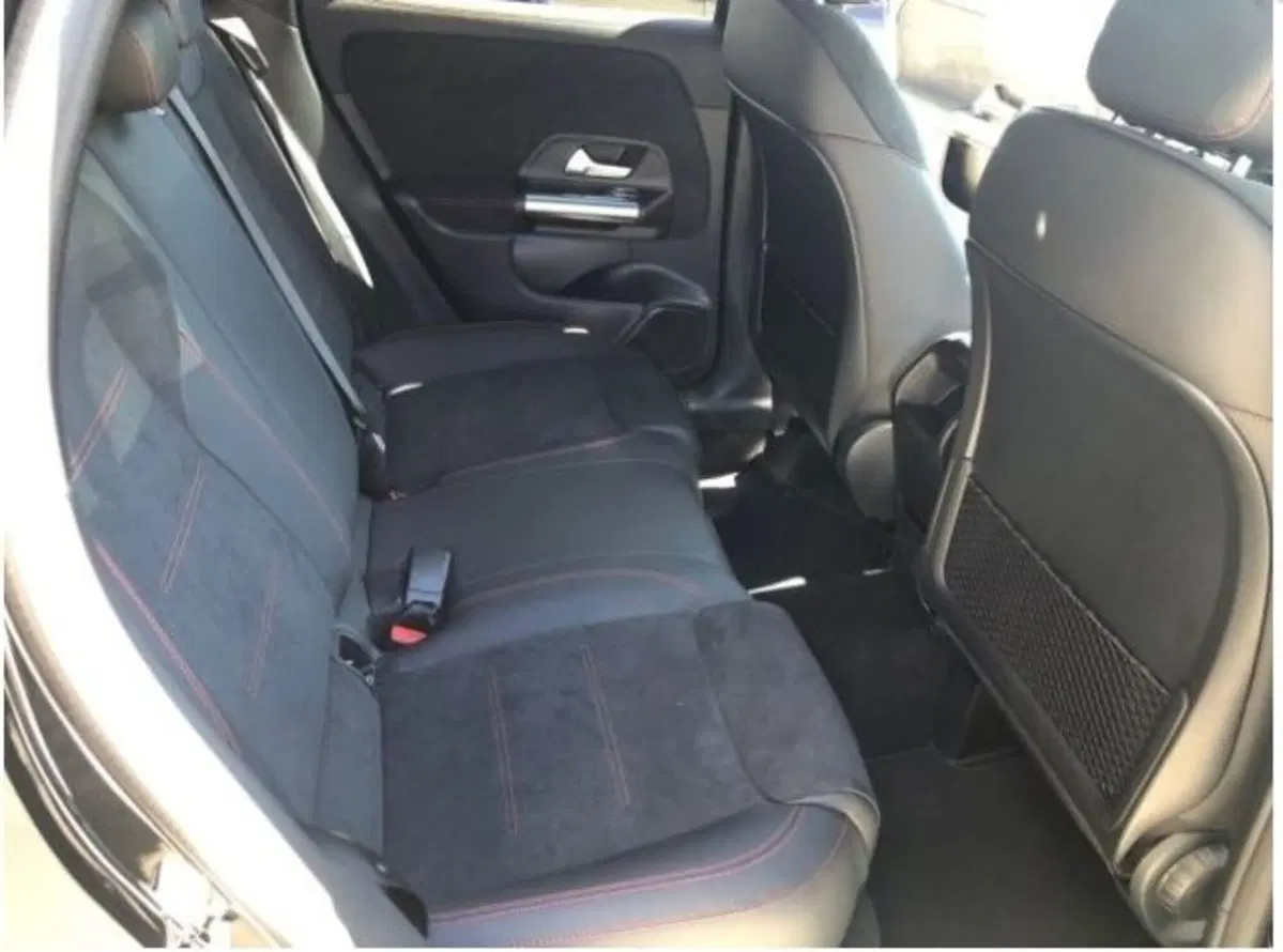 Mercedes-Benz GLA SUV nuova a Potenza (12)