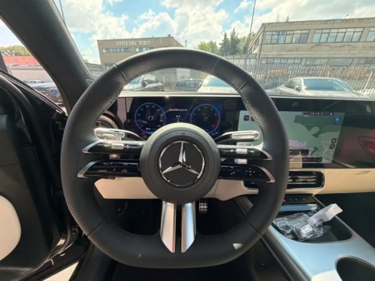 Mercedes-Benz GLB nuova a Potenza (12)