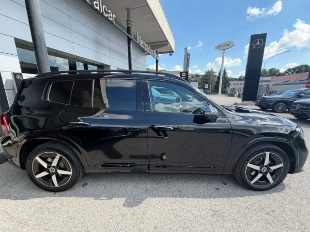 Mercedes-Benz GLB nuova a Potenza (3)