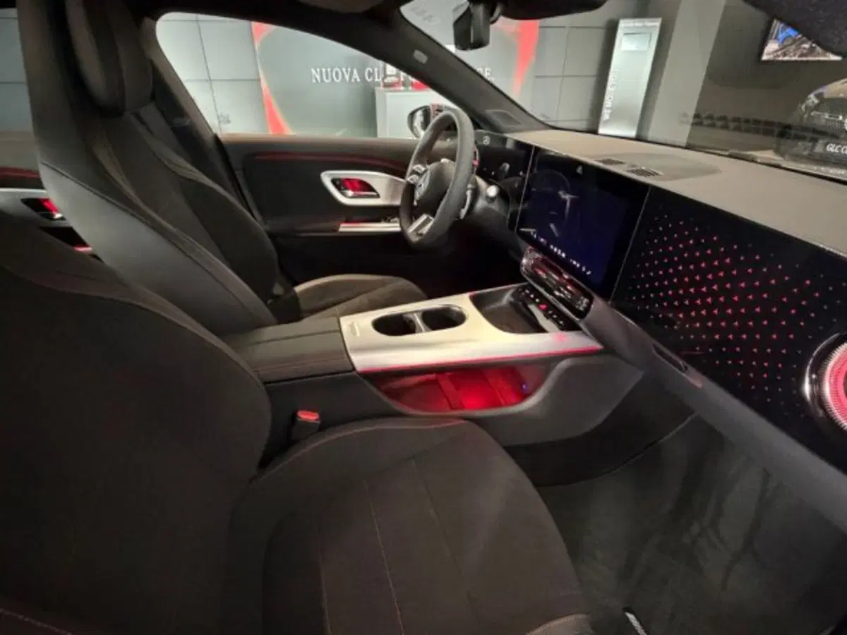 Mercedes-Benz CLA nuova a Potenza (15)
