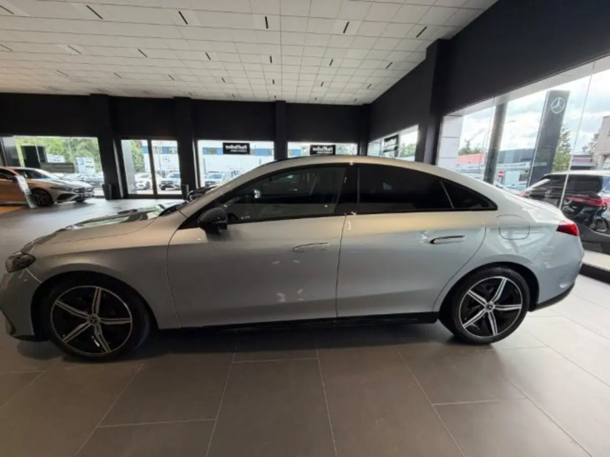 Mercedes-Benz CLA nuova a Potenza (5)