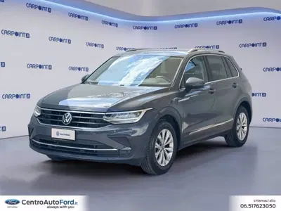 Volkswagen Tiguan 2.0 TDI SCR Life del 2023 usata a Albano Laziale