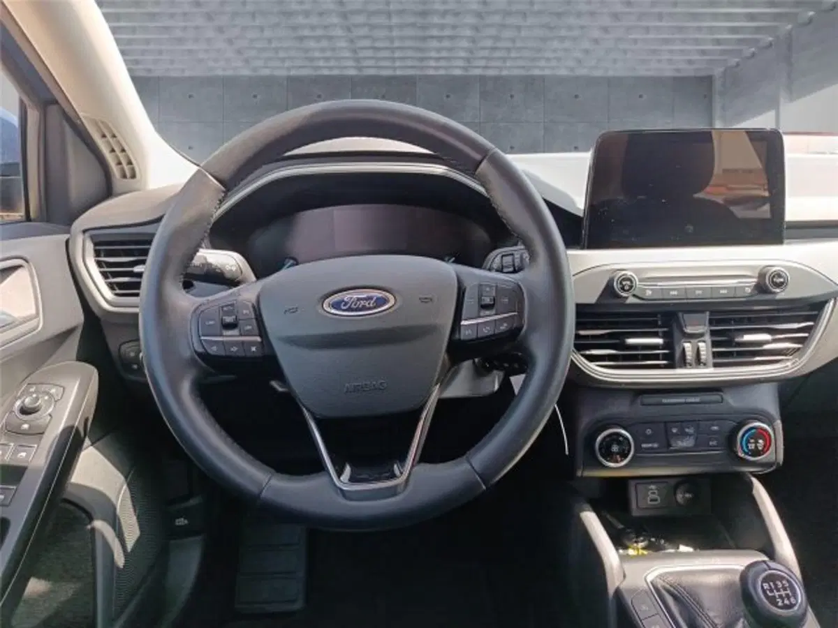 Ford Focus usata a Bari (14)