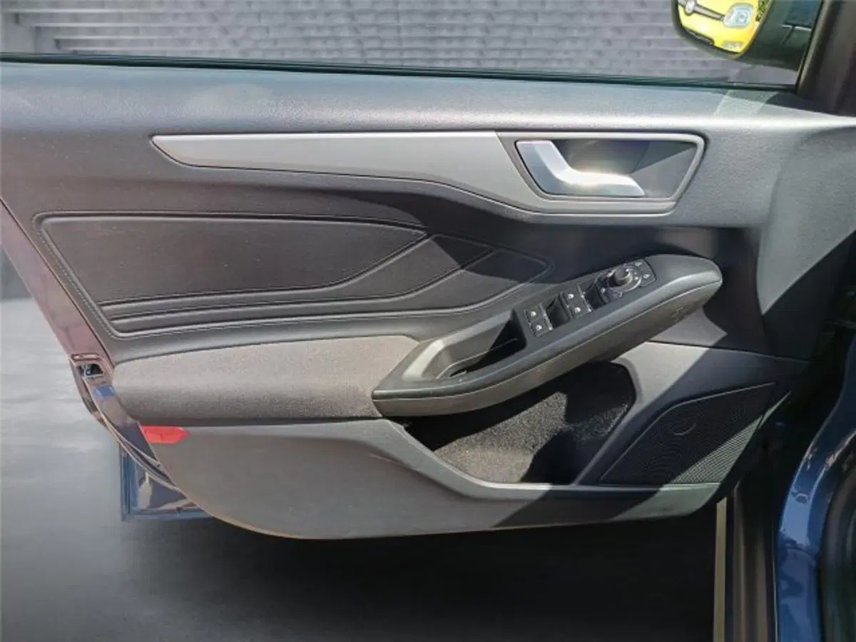 Ford Focus usata a Bari (9)