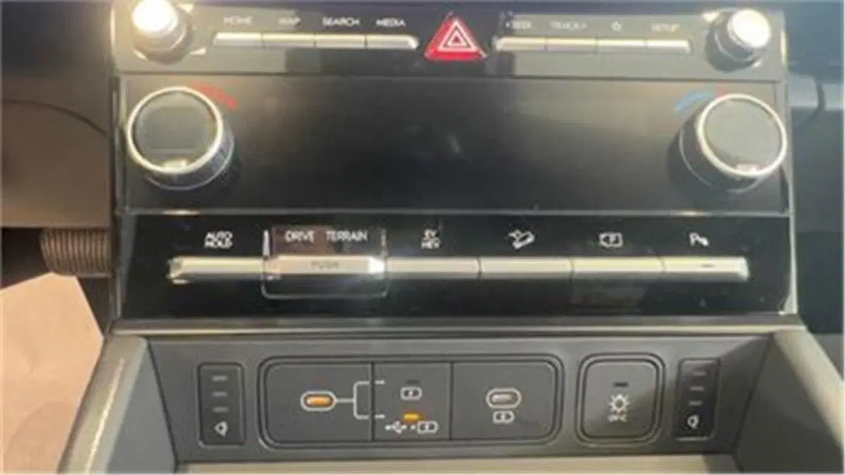 Hyundai Santa Fe nuova a Bari (16)