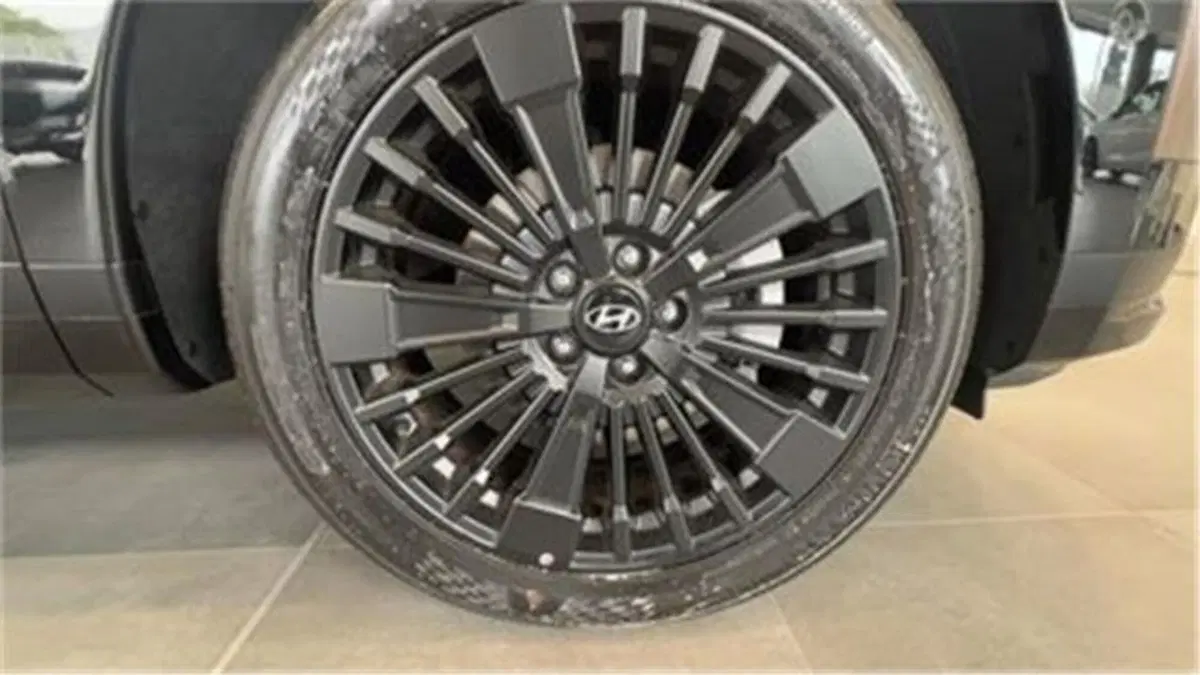 Hyundai Santa Fe nuova a Bari (7)