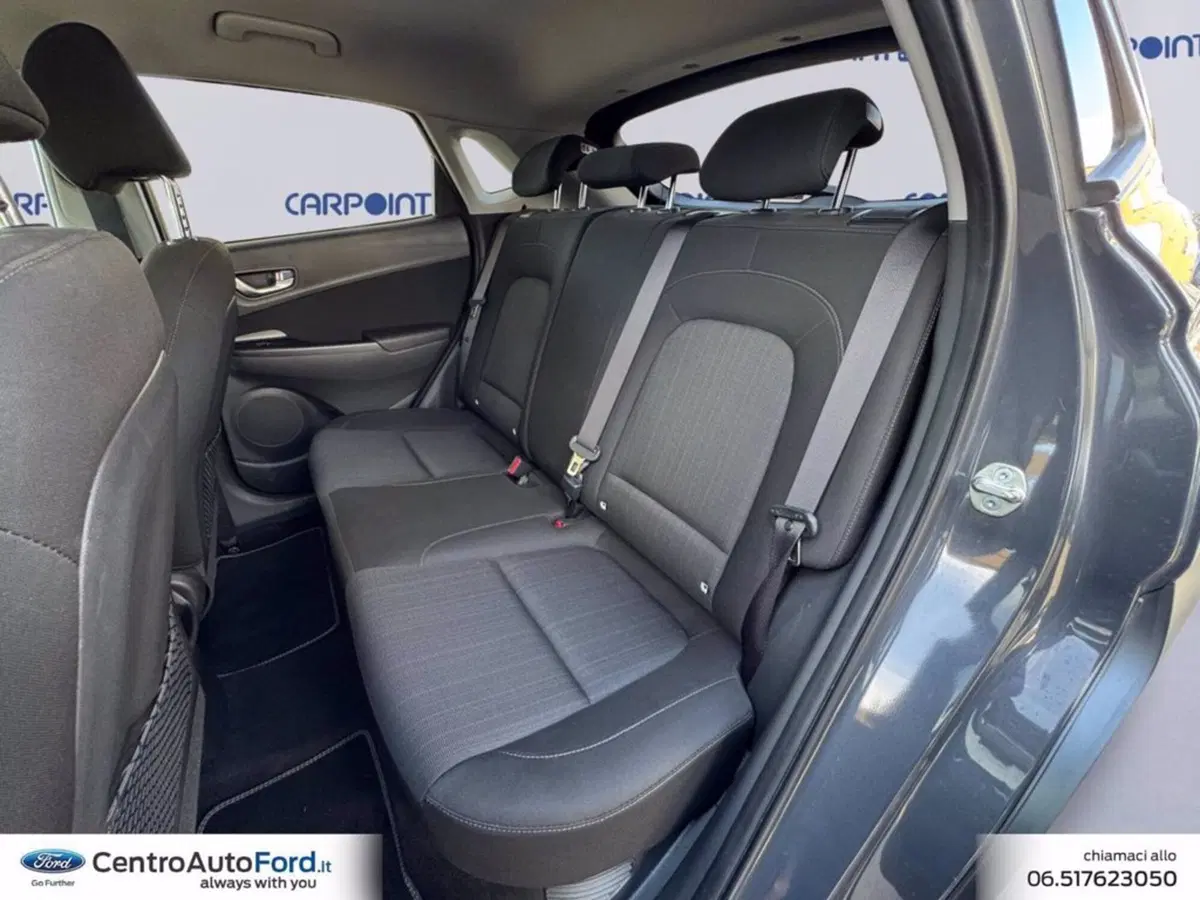 Hyundai Kona usata a Roma (13)