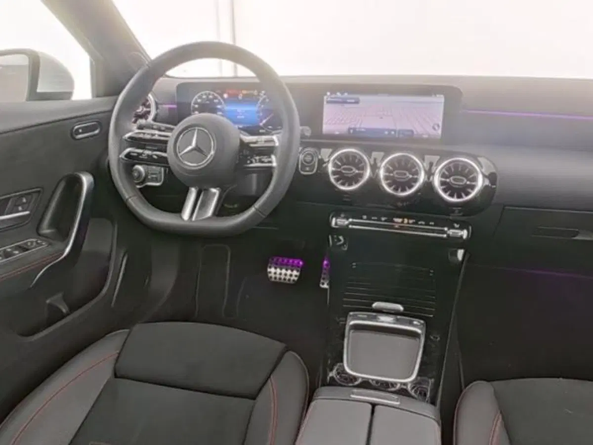 Mercedes-Benz Classe A usata a Milano (9)