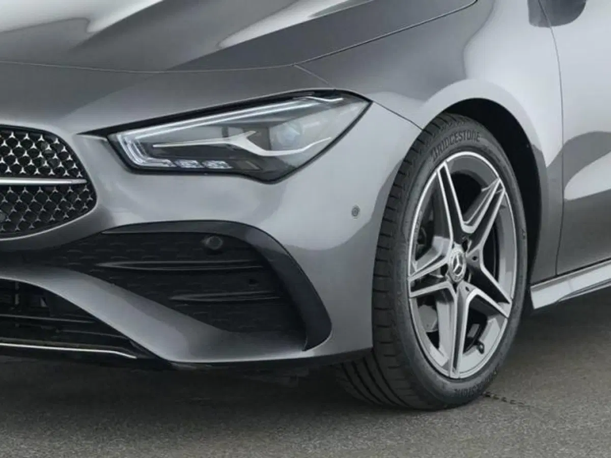Mercedes-Benz CLA Shooting Brake usata a Milano (4)