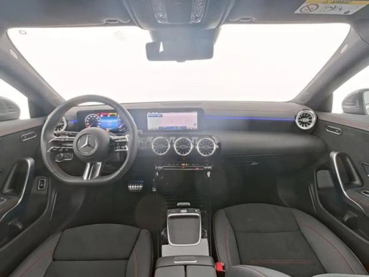 Mercedes-Benz CLA Shooting Brake usata a Milano (7)