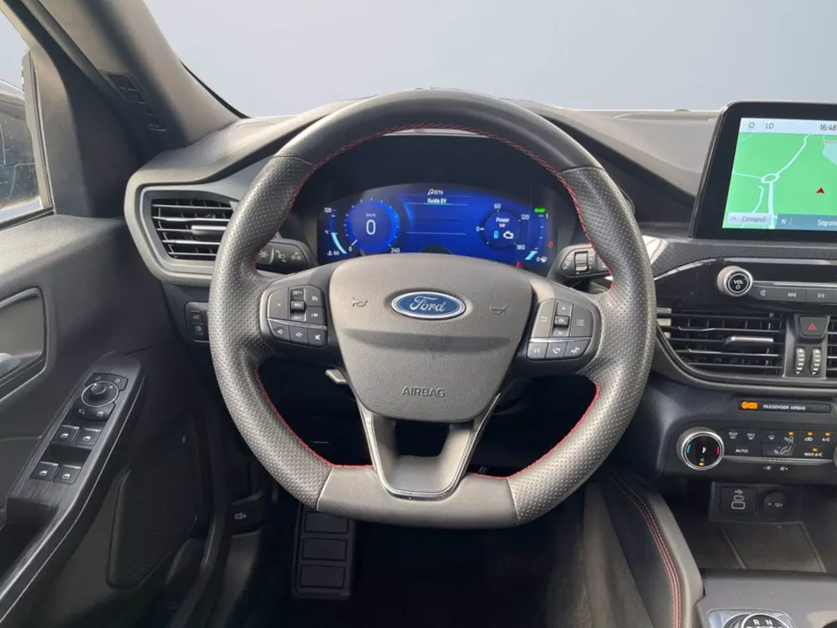 Ford Kuga usata a Milano (13)