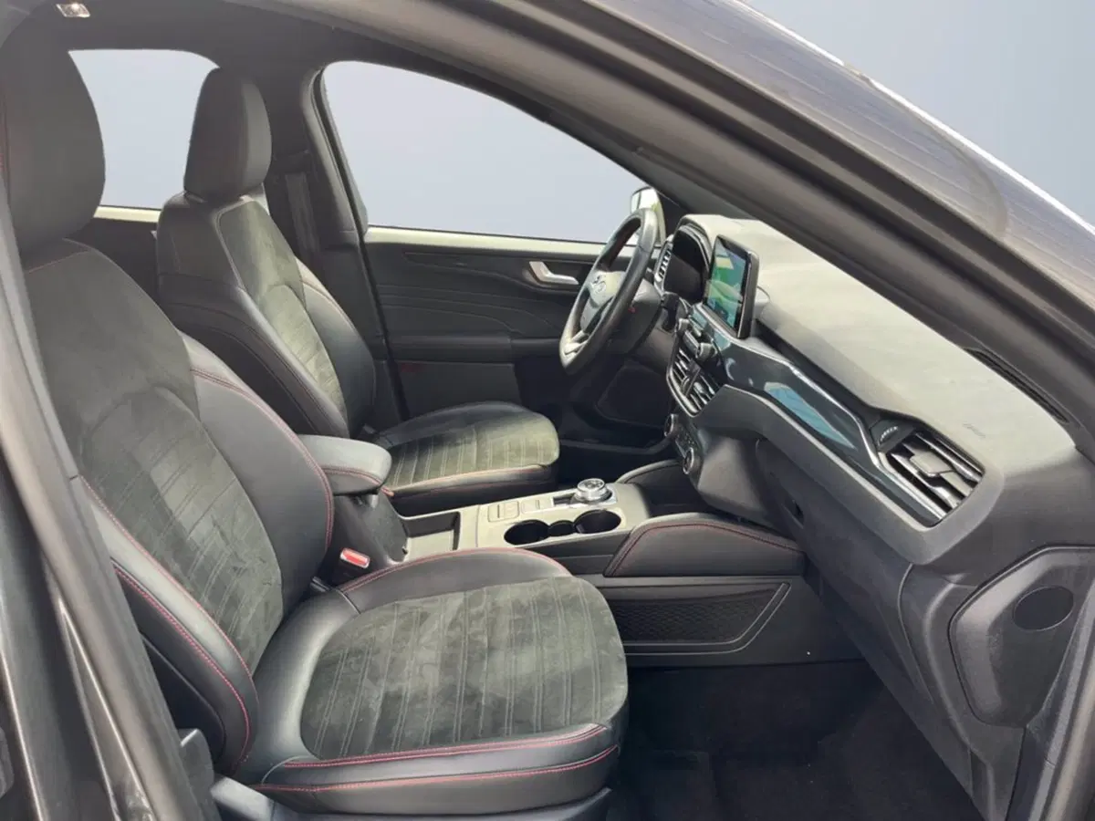 Ford Kuga usata a Milano (15)
