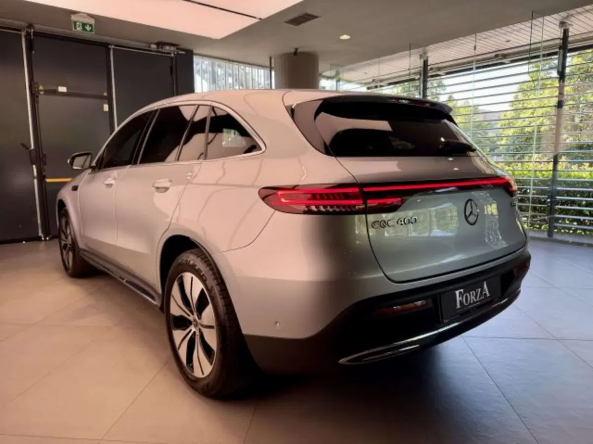 Mercedes-Benz EQC usata a Torino (6)