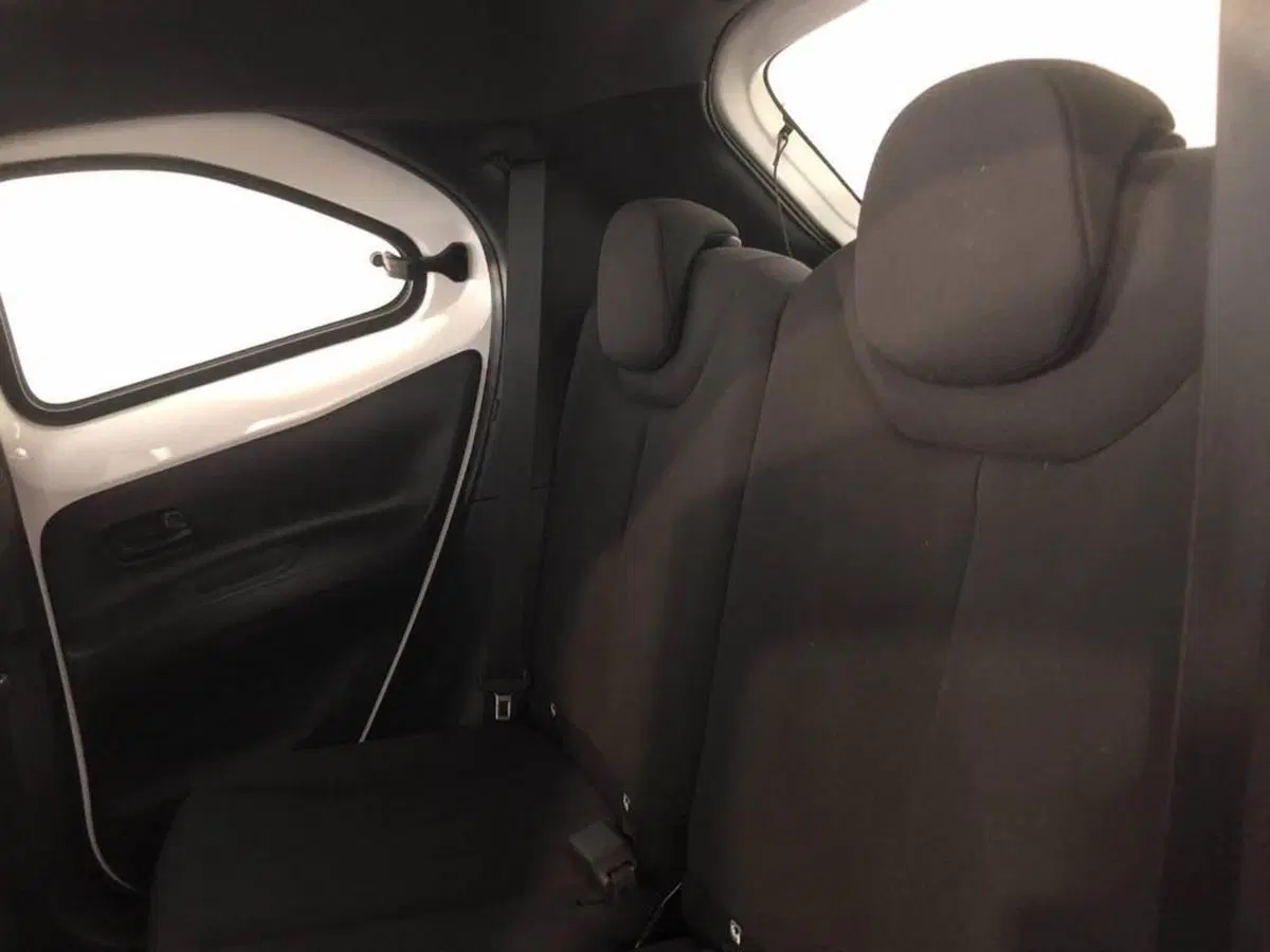 Toyota Aygo X usata a Torino (14)