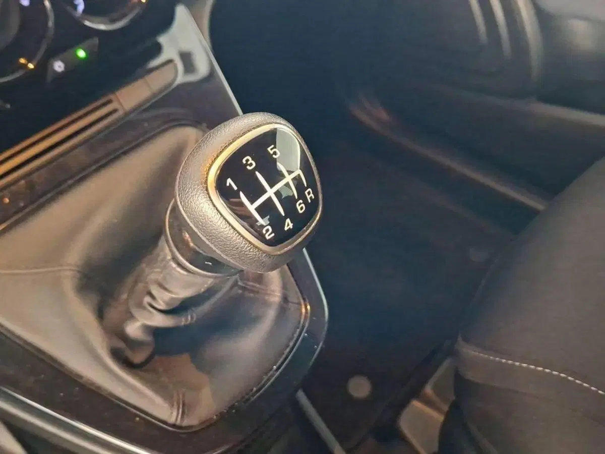Lancia Ypsilon usata a Torino (8)