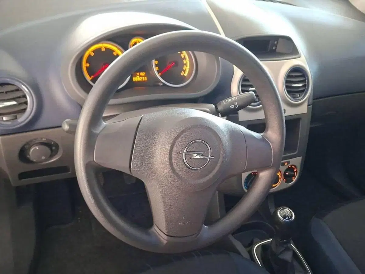 Opel Corsa usata a Torino (10)
