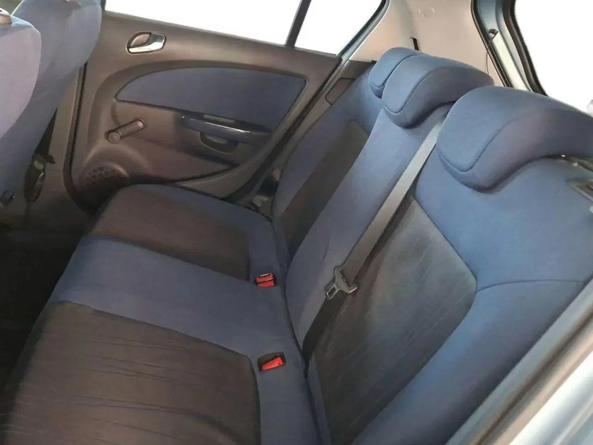 Opel Corsa usata a Torino (11)