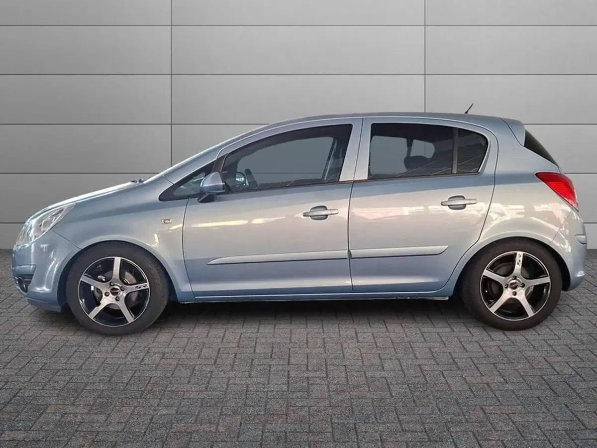 Opel Corsa usata a Torino (4)