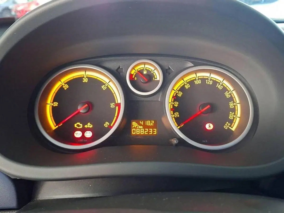 Opel Corsa usata a Torino (6)