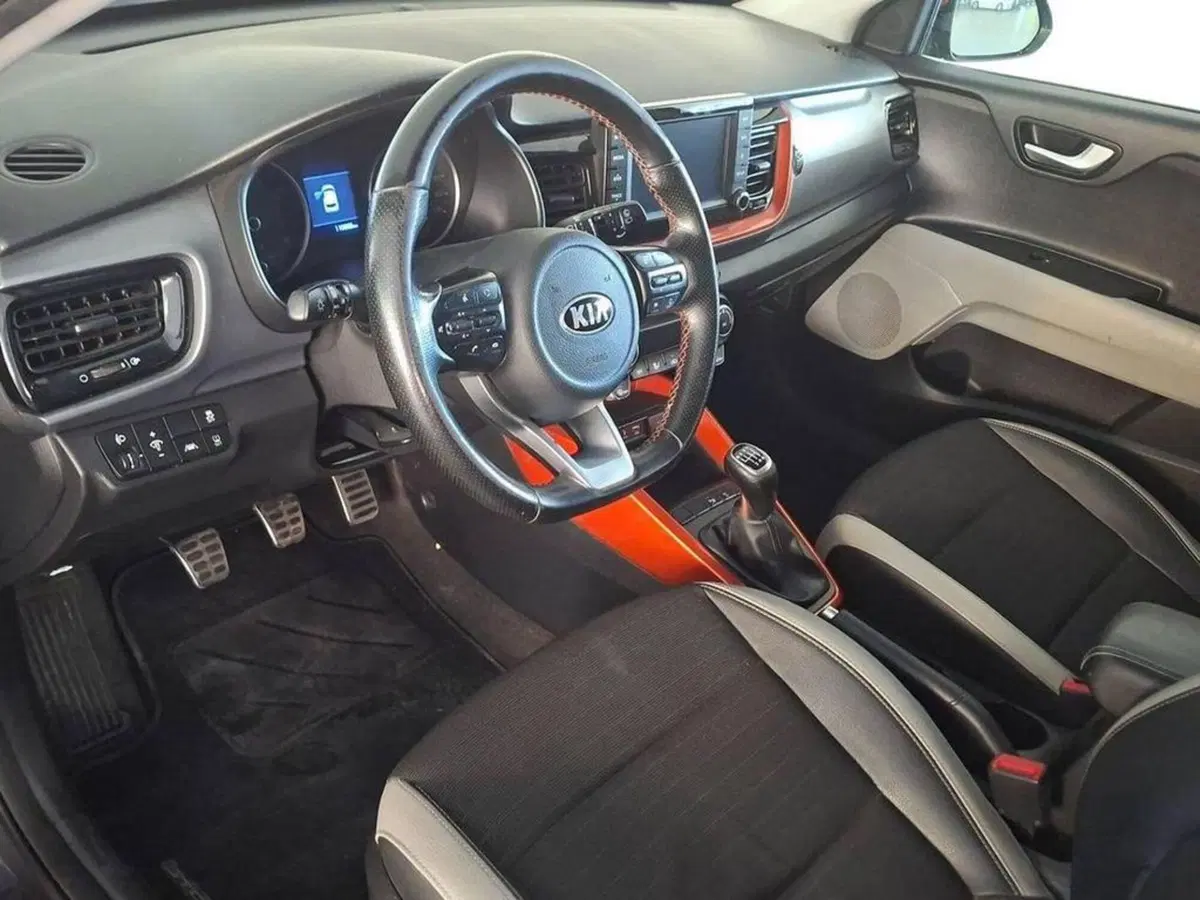 Kia Stonic usata a Torino (9)