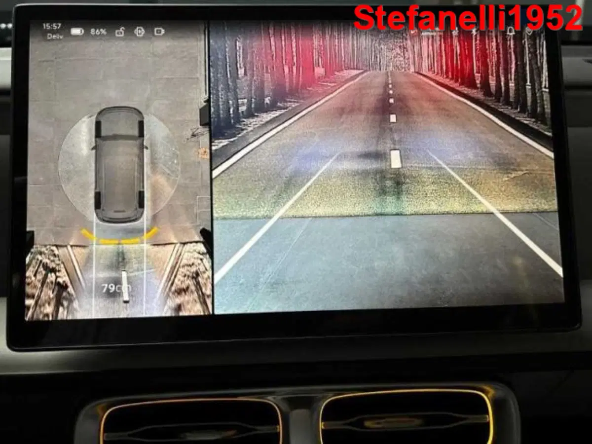 Leapmotor B10 nuova a Bologna (12)