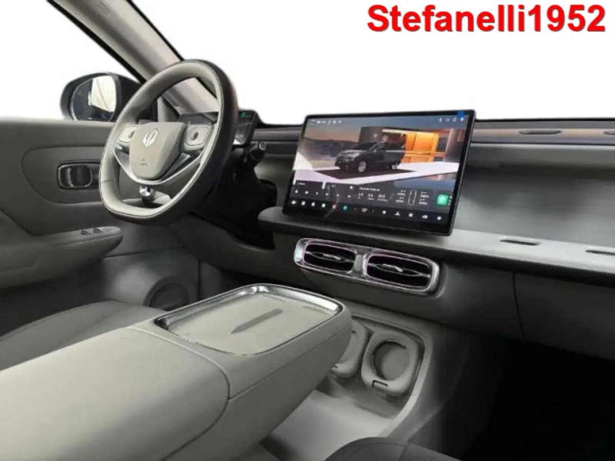 Leapmotor B10 nuova a Bologna (15)