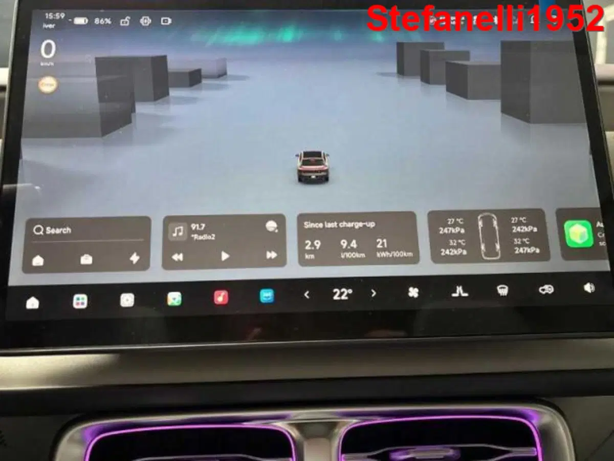 Leapmotor B10 nuova a Bologna (17)
