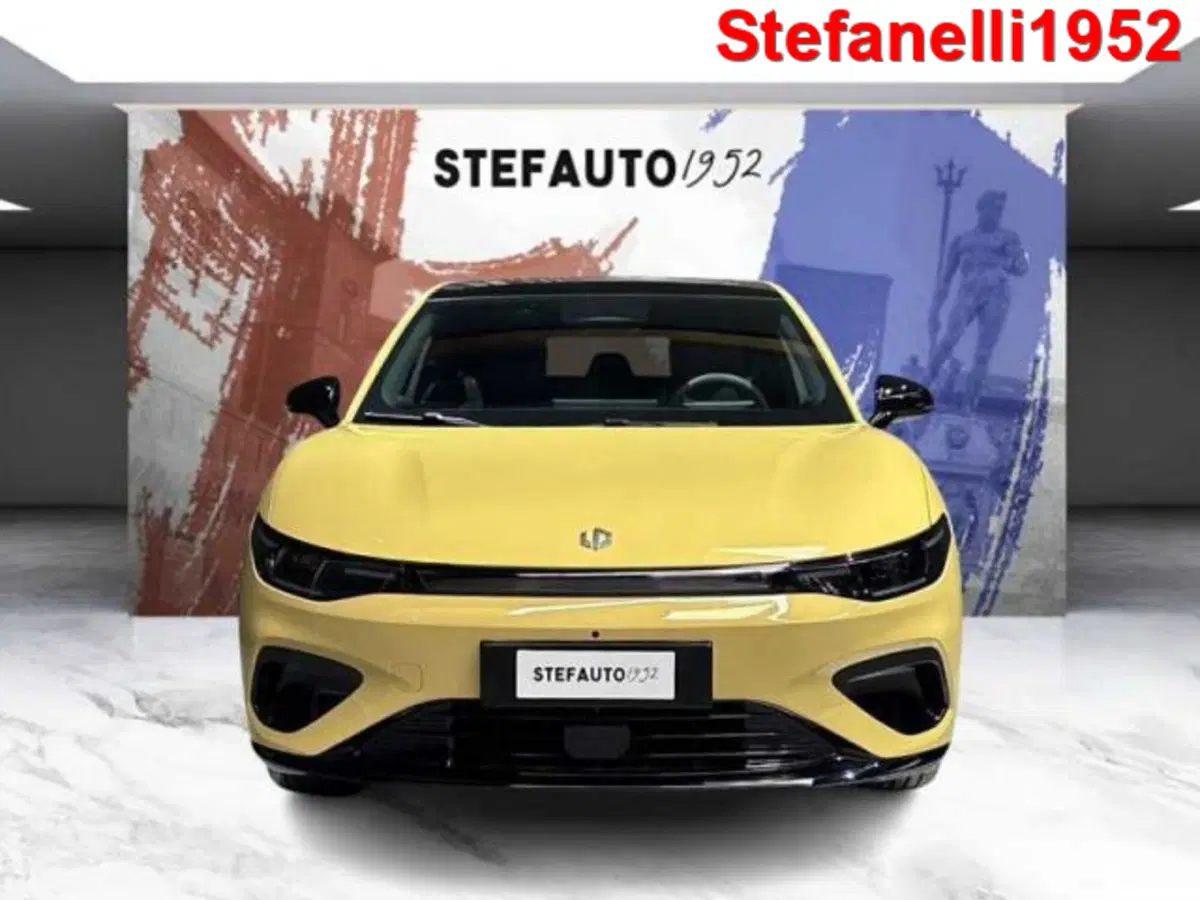 Leapmotor B05 nuova a Bologna (4)