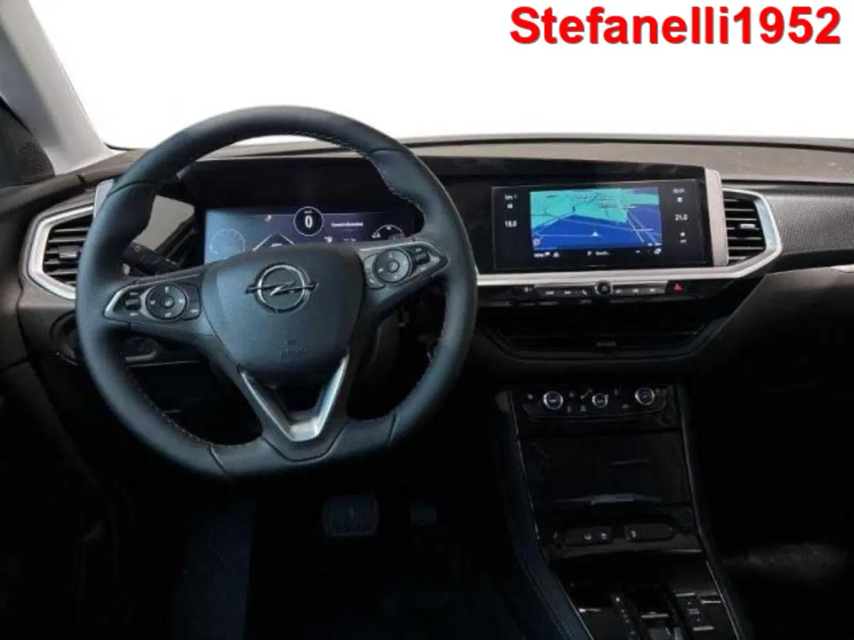 Opel Grandland nuova a Bologna (14)