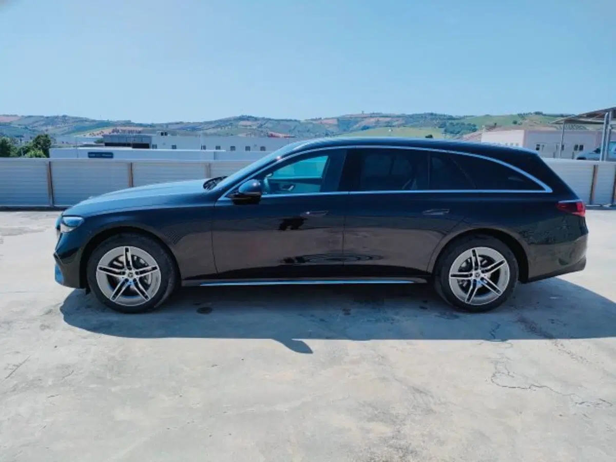 Mercedes-Benz Classe E Station Wagon nuova a Teramo (3)