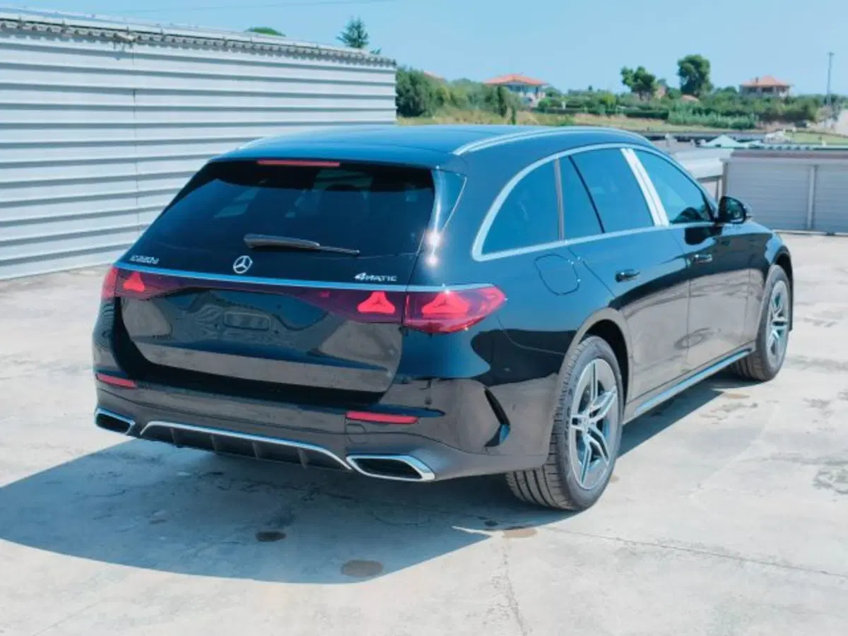 Mercedes-Benz Classe E Station Wagon nuova a Teramo (5)