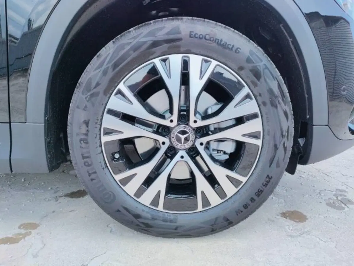 Mercedes-Benz GLA SUV nuova a Teramo (7)
