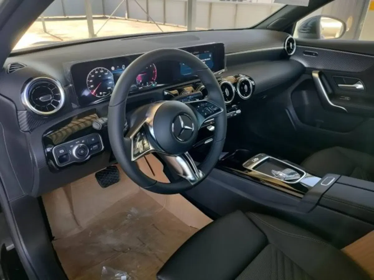 Mercedes-Benz Classe A nuova a Teramo (11)