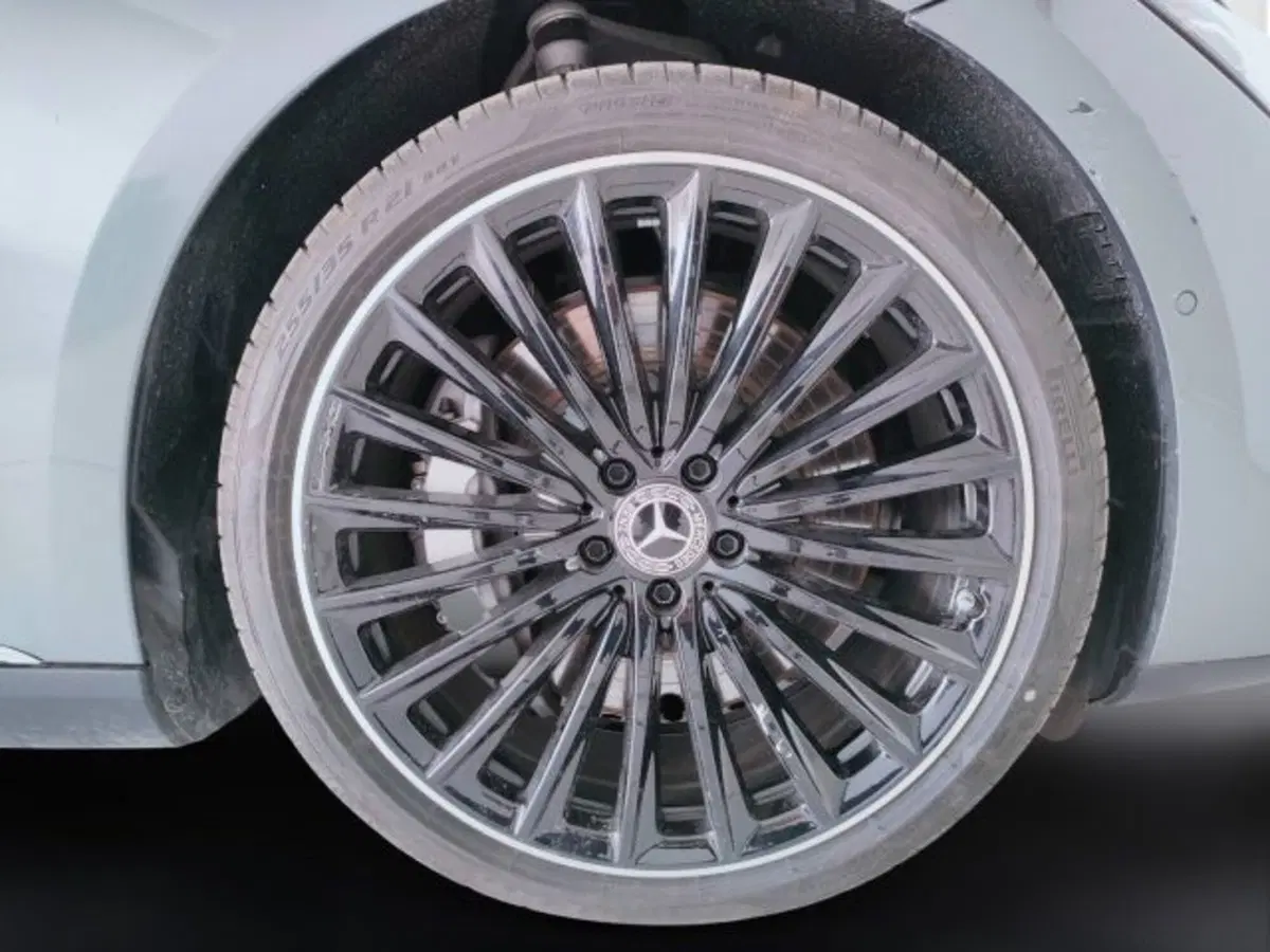 Mercedes-Benz EQE usata a Teramo (11)