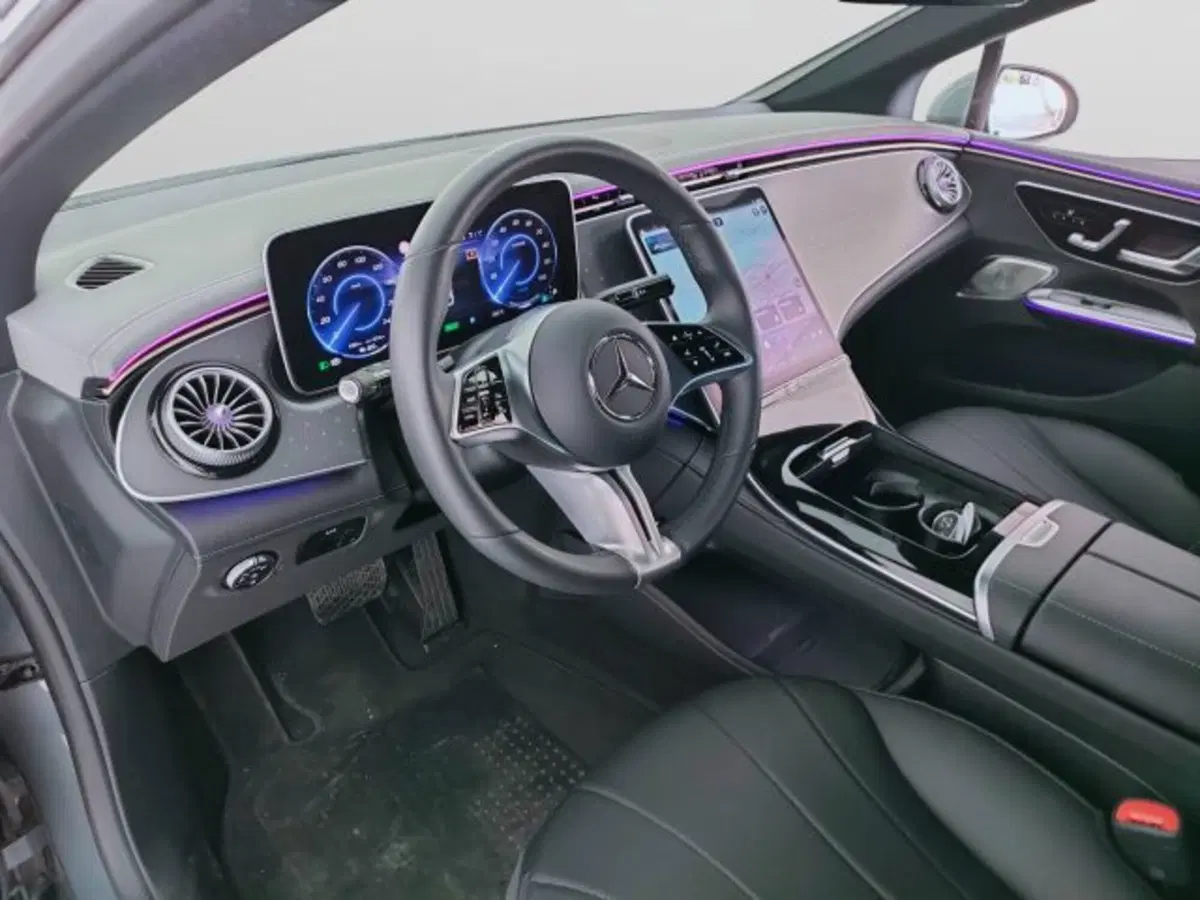 Mercedes-Benz EQE usata a Teramo (16)