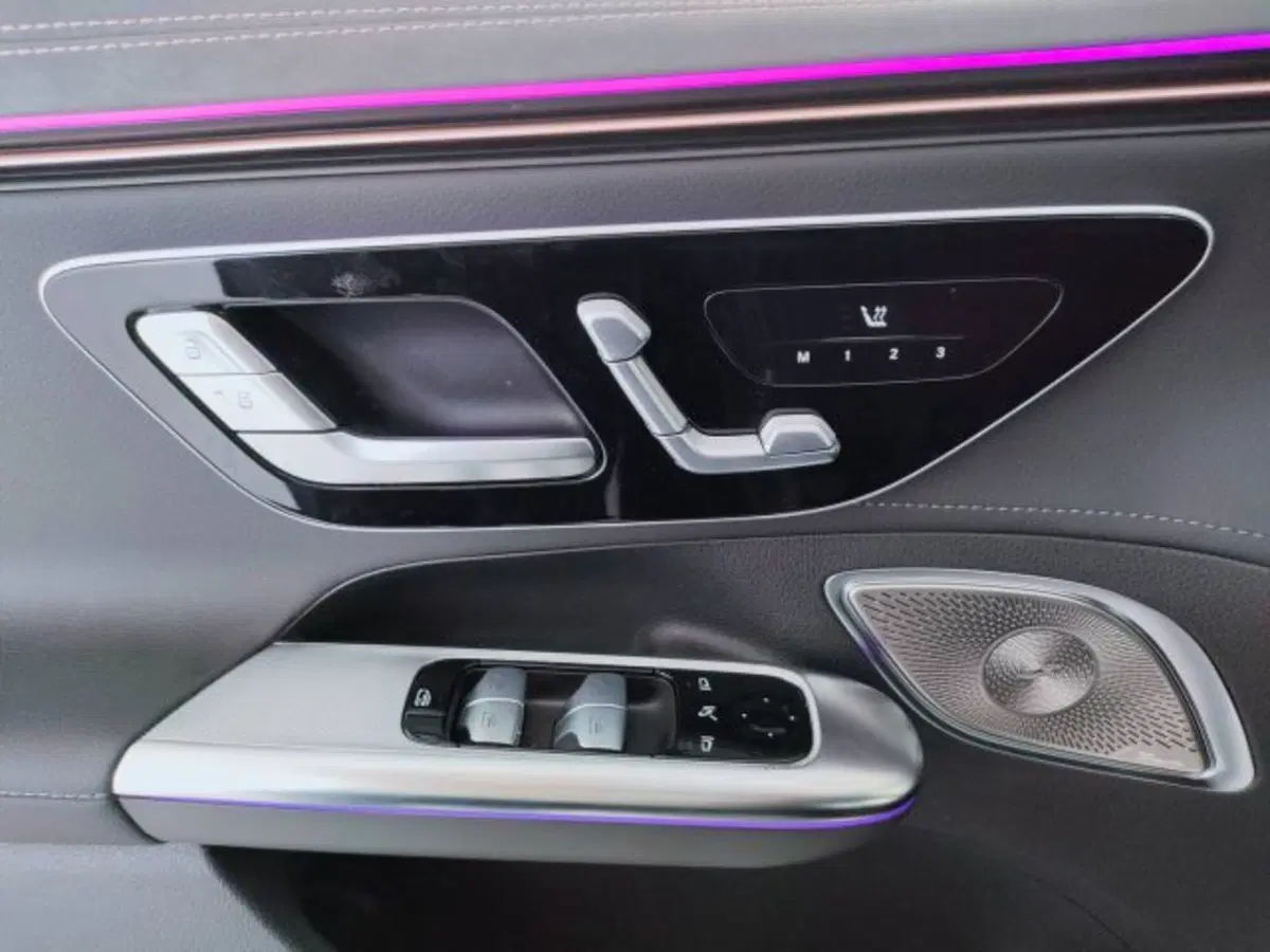 Mercedes-Benz EQE usata a Teramo (18)