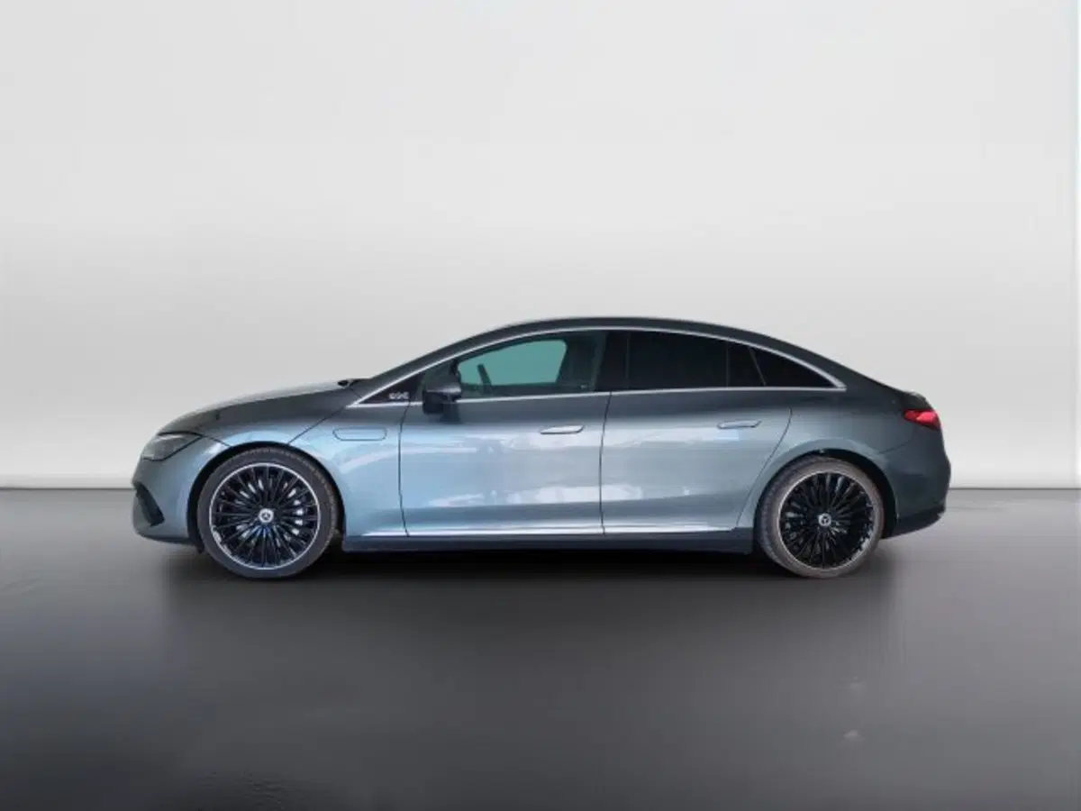 Mercedes-Benz EQE usata a Teramo (8)