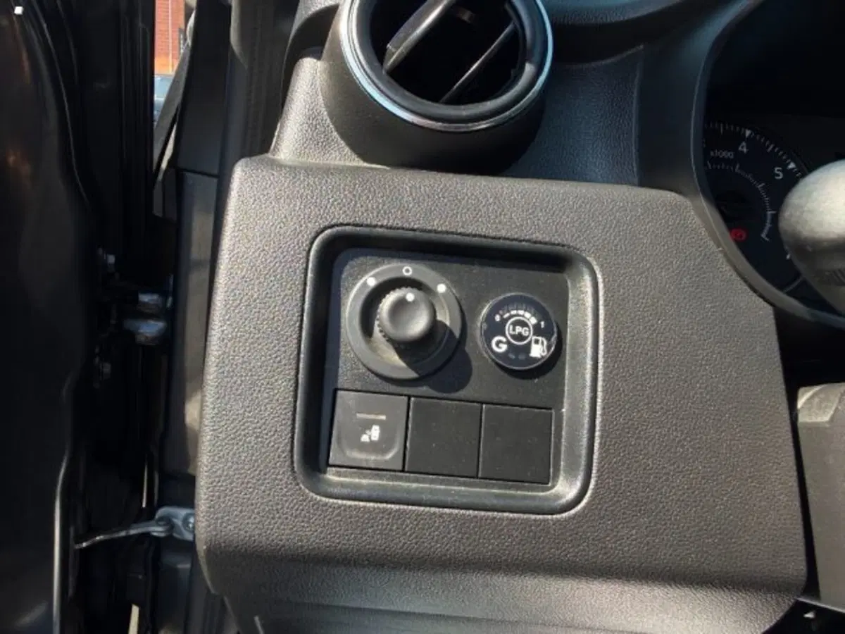 Dacia Duster usata a Lucca (16)