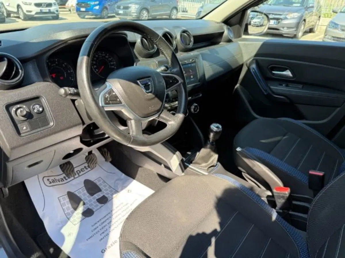 Dacia Duster usata a Lucca (7)