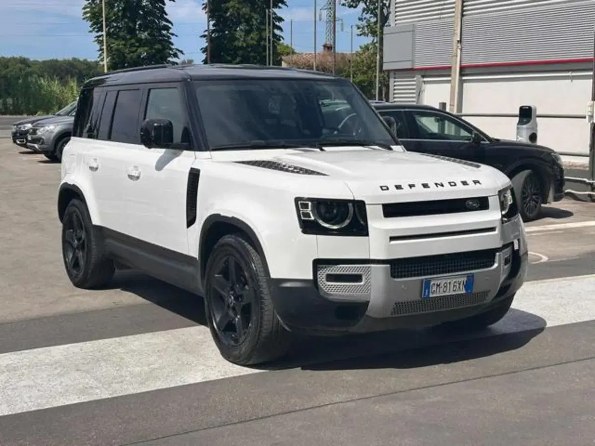 Land Rover Defender usata a Lucca (3)