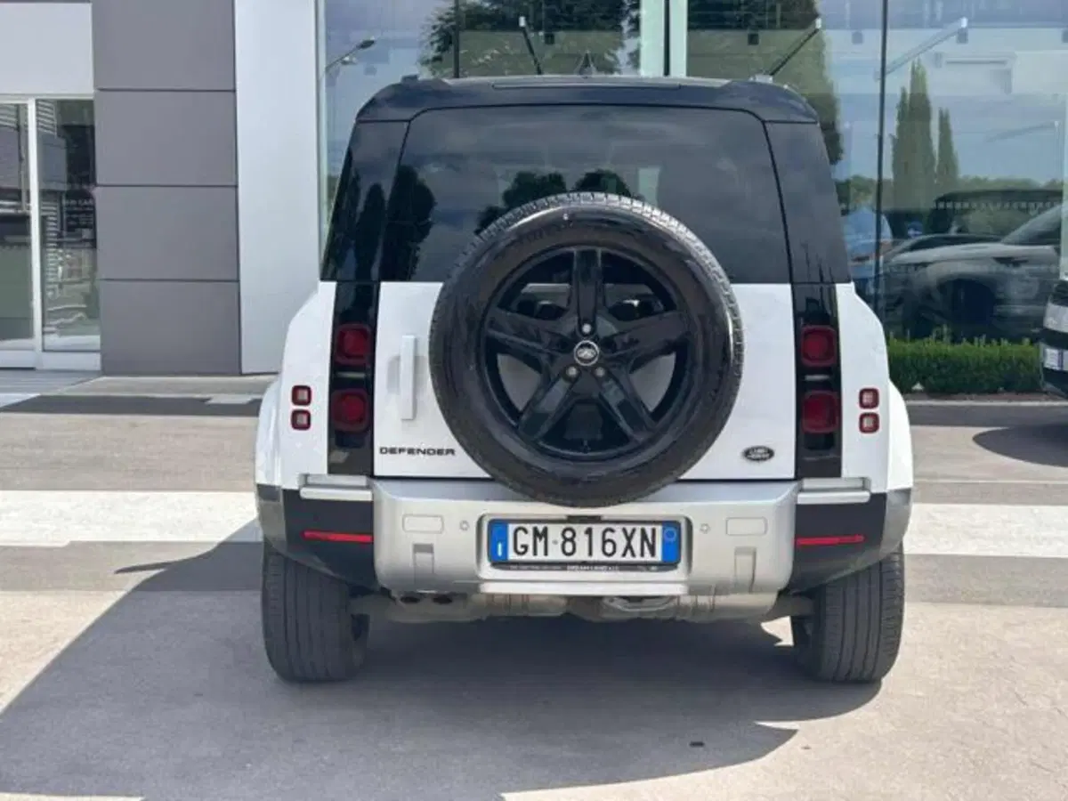 Land Rover Defender usata a Lucca (5)