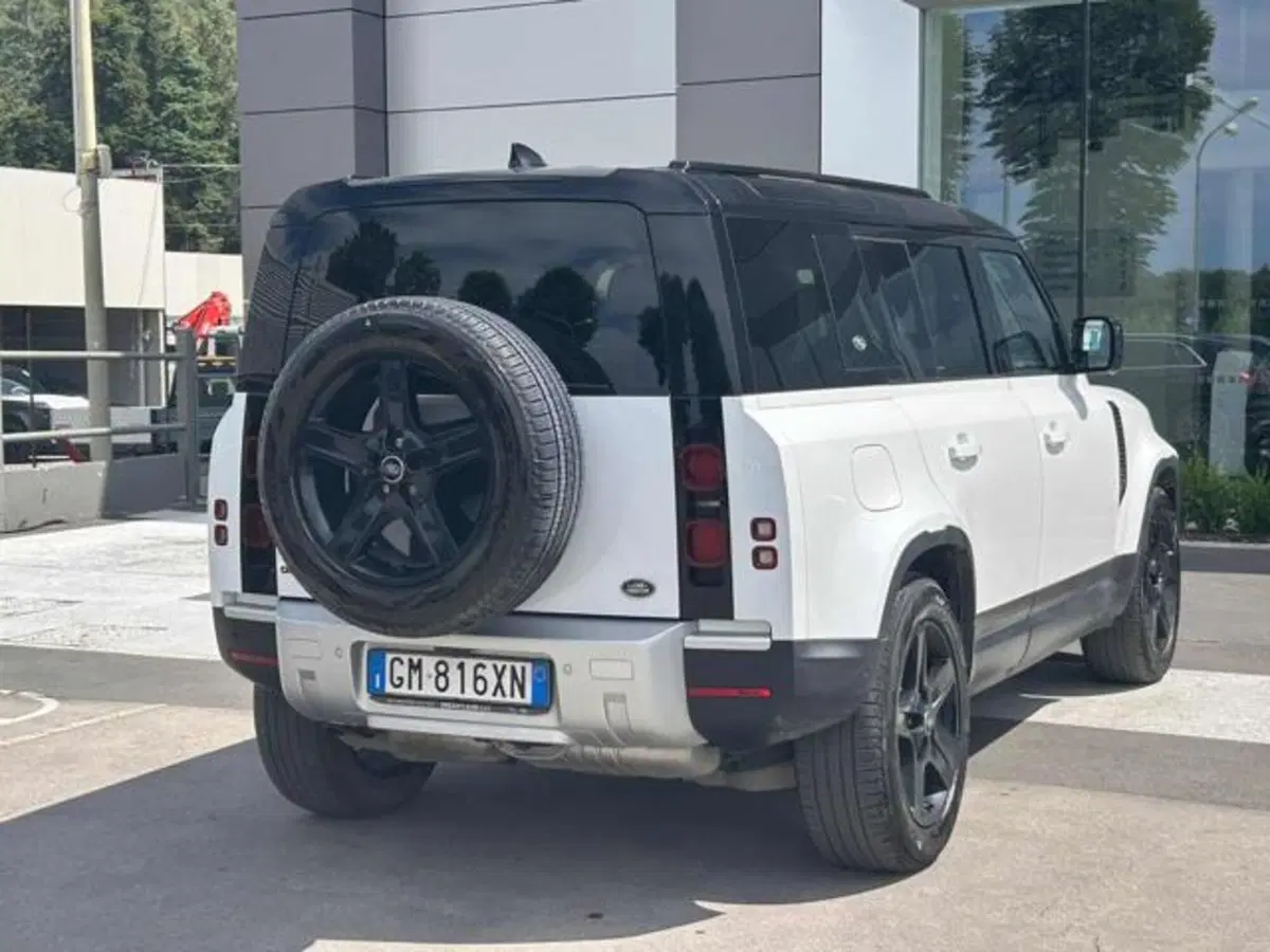 Land Rover Defender usata a Lucca (6)