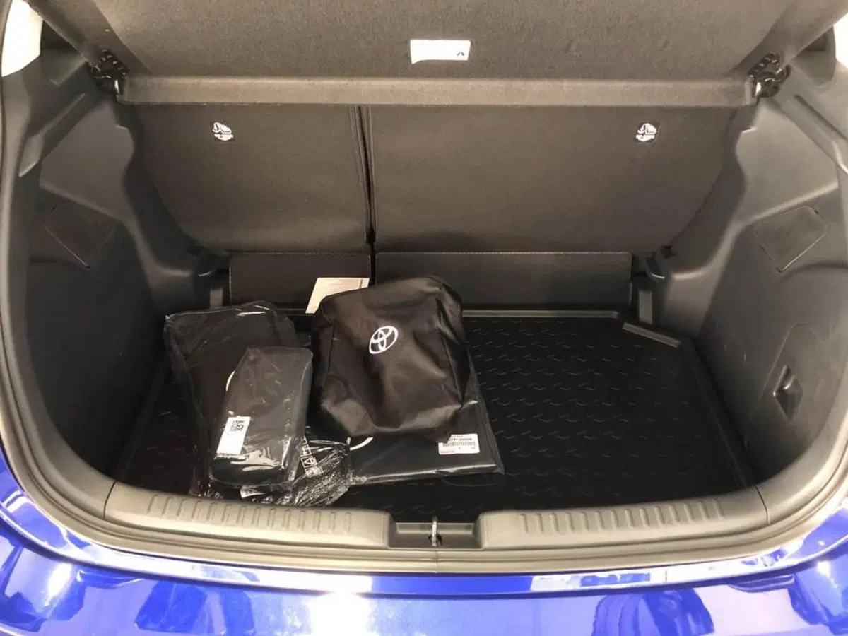 Toyota Yaris Cross nuova a Torino (13)