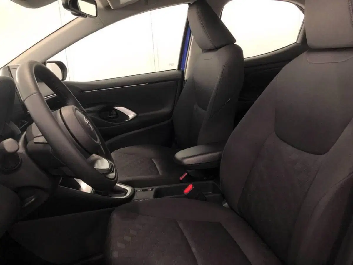 Toyota Yaris Cross nuova a Torino (6)