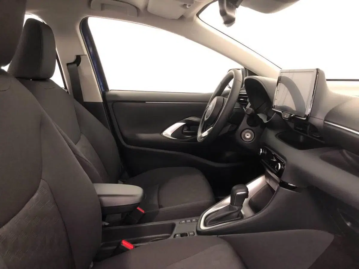 Toyota Yaris Cross nuova a Torino (8)
