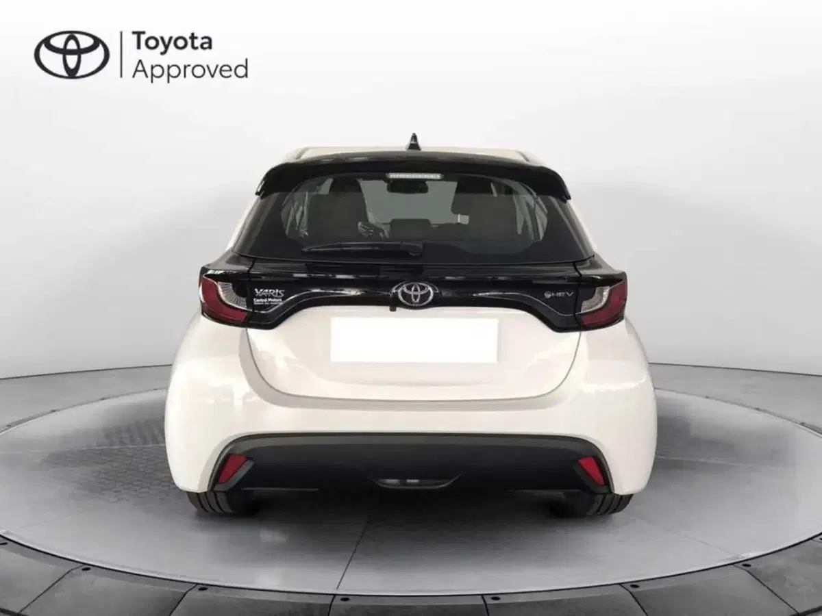 Toyota Yaris Cross nuova a Torino (6)