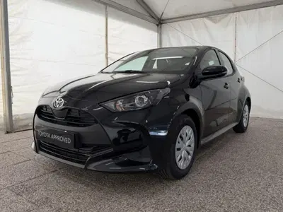 Toyota Yaris Cross 1.5h GR Sport Black Sky fwd 116cv e-cvt nuova a Monza