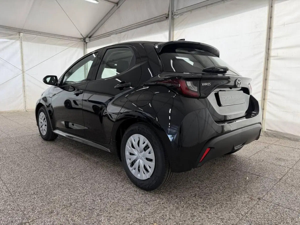 Toyota Yaris Cross nuova a Monza e Brianza (4)