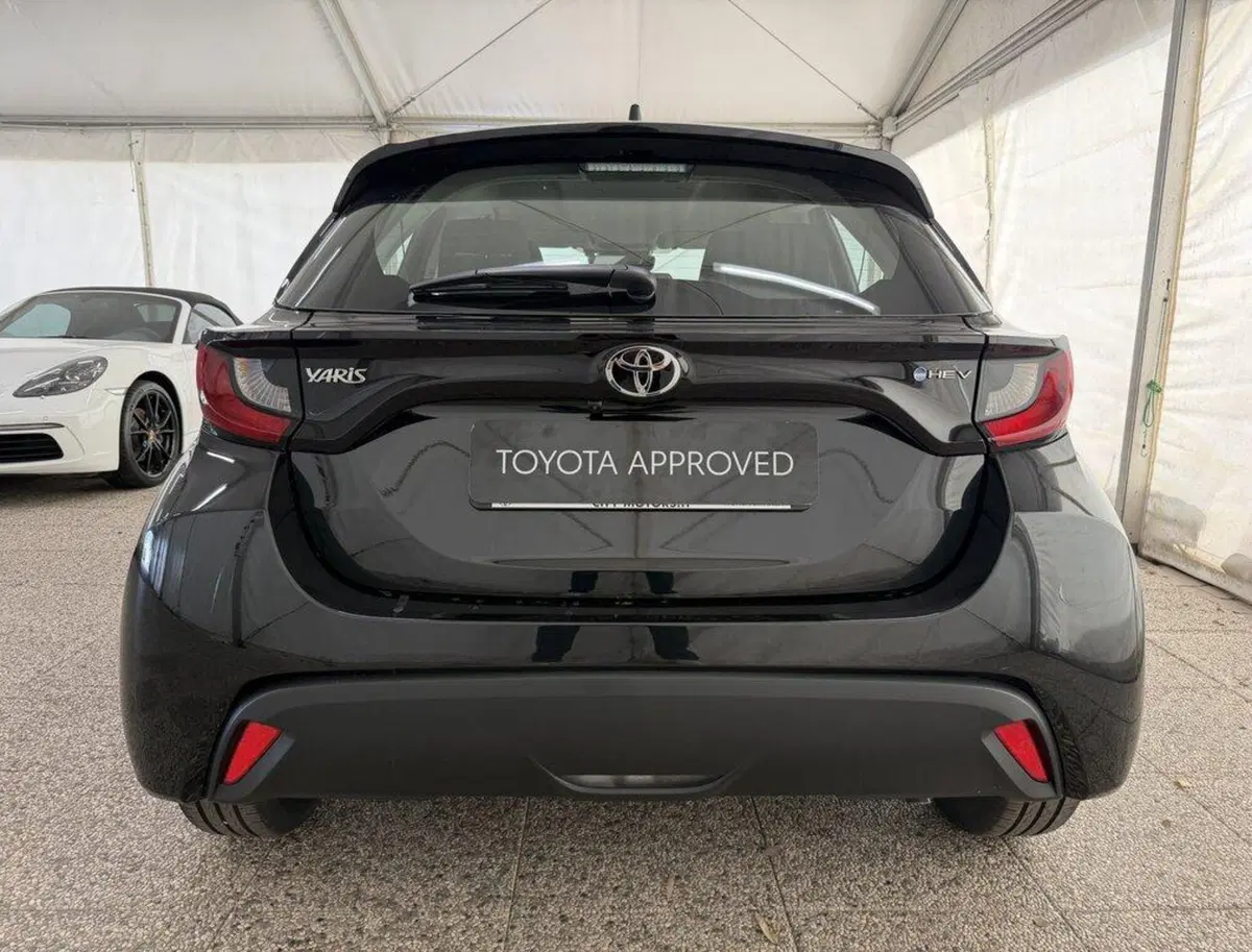 Toyota Yaris Cross nuova a Monza e Brianza (5)