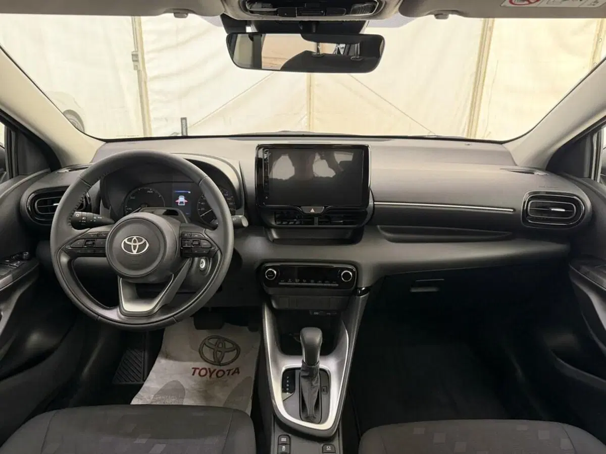 Toyota Yaris Cross nuova a Monza e Brianza (8)